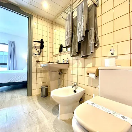 شقة Family Apartment, Wifi, Shared Pool In Los Cristianos لوس كريستيانوس