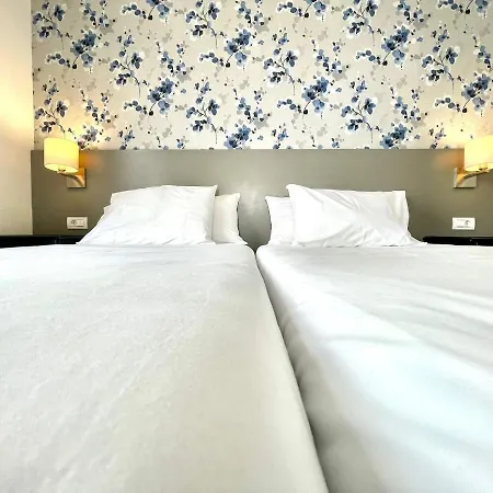 Family Apartment, Wifi, Shared Pool In Los Cristianos شقة *