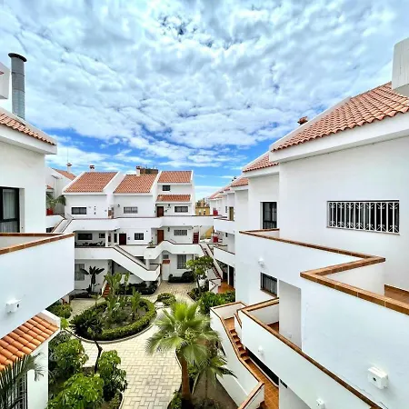 شقة Family Apartment, Wifi, Shared Pool In Los Cristianos *