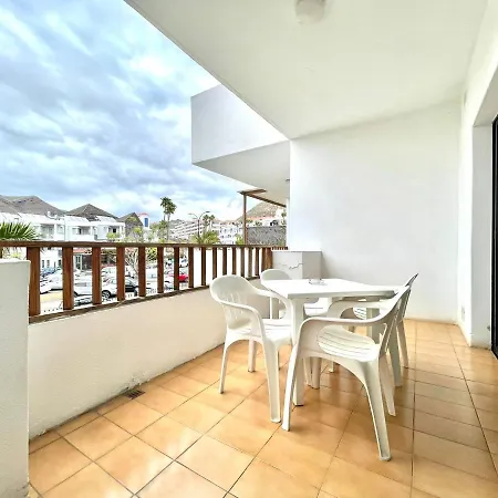 Family Apartment, Wifi, Shared Pool In Los Cristianos Daire