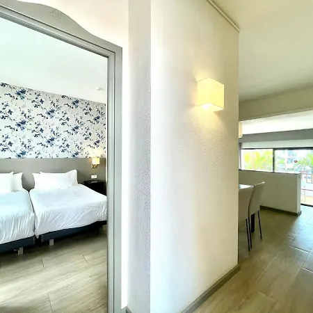 Family Apartment, Wifi, Shared Pool In Los Cristianos Daire *