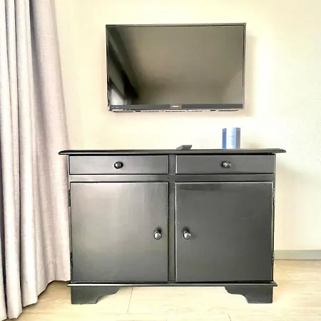 Family Apartment, Wifi, Shared Pool In Los Cristianos Daire *