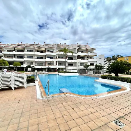 Family Apartment, Wifi, Shared Pool In Los Cristianos