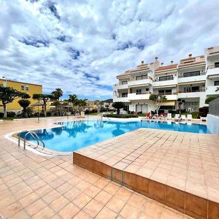 Daire Family Apartment, Wifi, Shared Pool In Los Cristianos