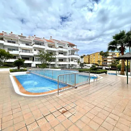 Family Apartment, Wifi, Shared Pool In Los Cristianos *