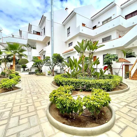 Family Apartment, Wifi, Shared Pool In Los Cristianos